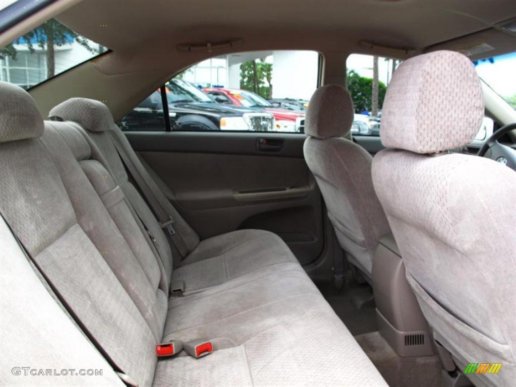 2003 Camry LE - Super White / Stone photo #14