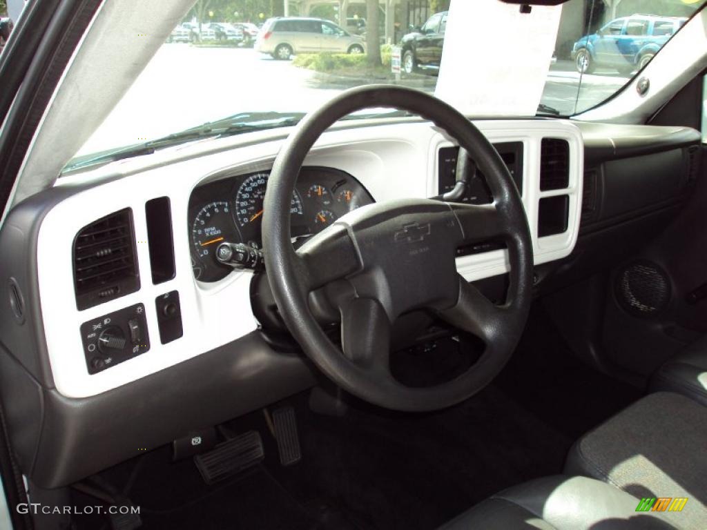 2005 Silverado 1500 Regular Cab - Summit White / Medium Gray photo #5