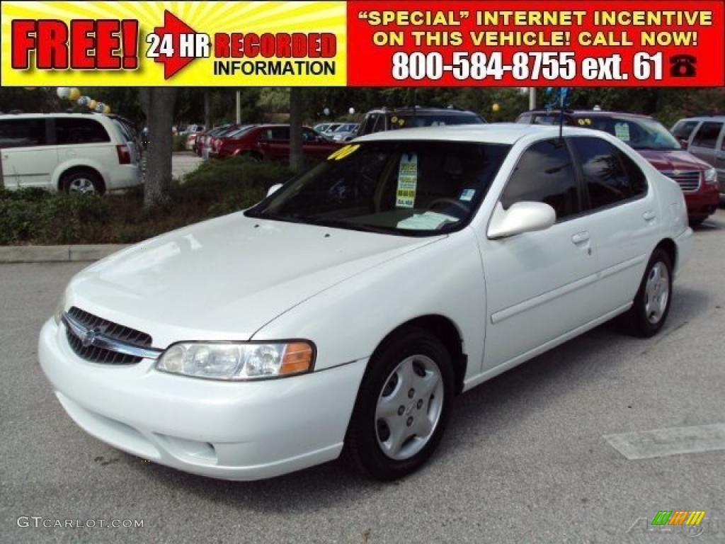 2000 Altima GXE - Cloud White / Blond photo #1