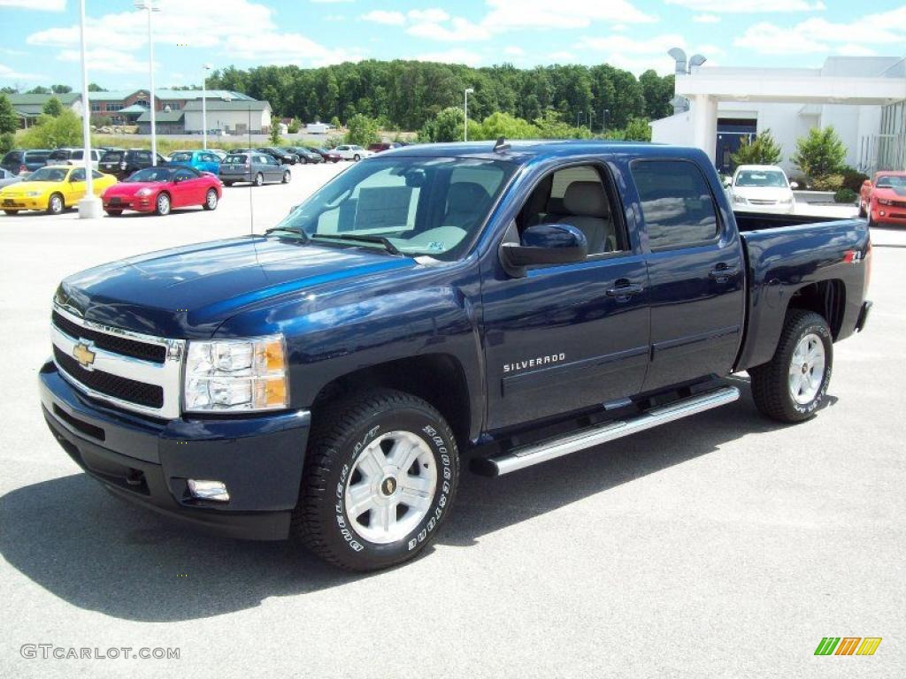 2010 Silverado 1500 LTZ Crew Cab 4x4 - Imperial Blue Metallic / Light Titanium/Dark Titanium photo #3