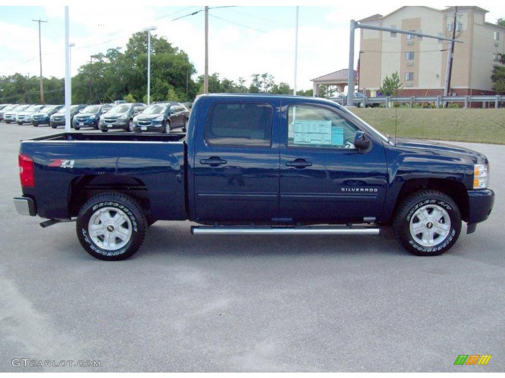 2010 Silverado 1500 LTZ Crew Cab 4x4 - Imperial Blue Metallic / Light Titanium/Dark Titanium photo #6