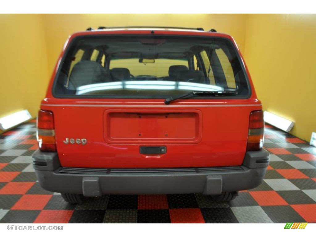 1997 Grand Cherokee Laredo 4x4 - Flame Red / Agate Black photo #5
