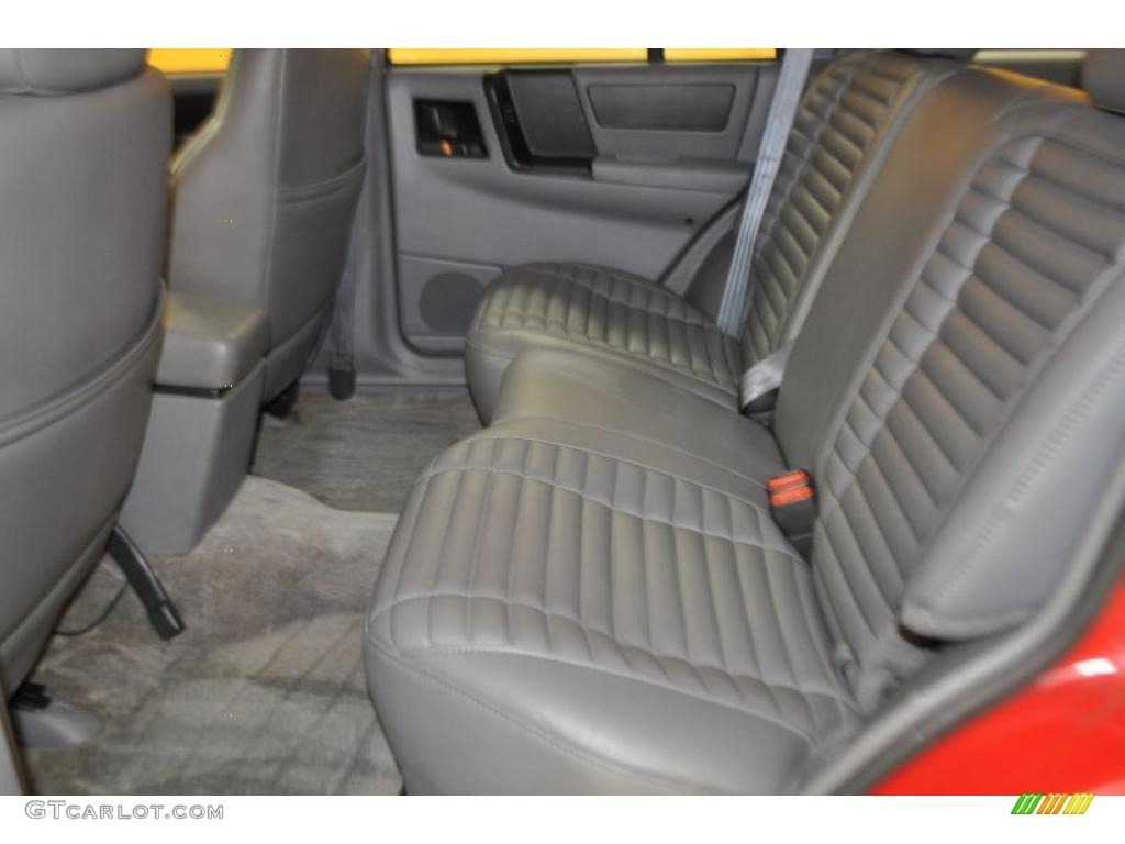 1997 Grand Cherokee Laredo 4x4 - Flame Red / Agate Black photo #12