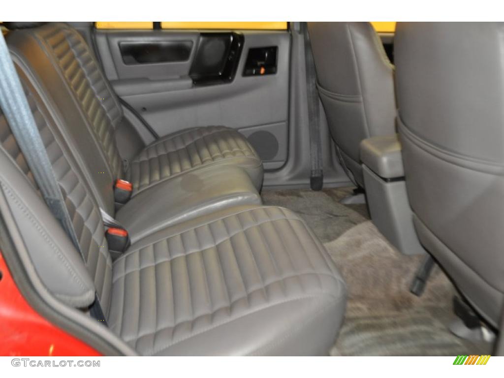 1997 Grand Cherokee Laredo 4x4 - Flame Red / Agate Black photo #14