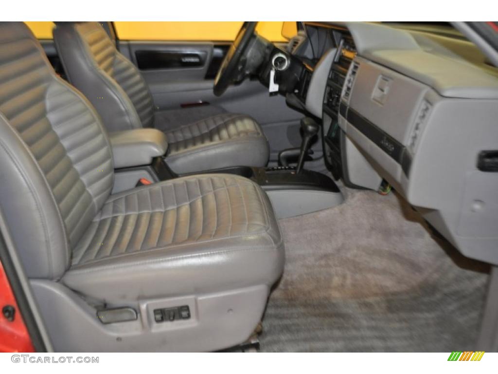 1997 Grand Cherokee Laredo 4x4 - Flame Red / Agate Black photo #15