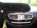 Black - S 550 Sedan Photo No. 17