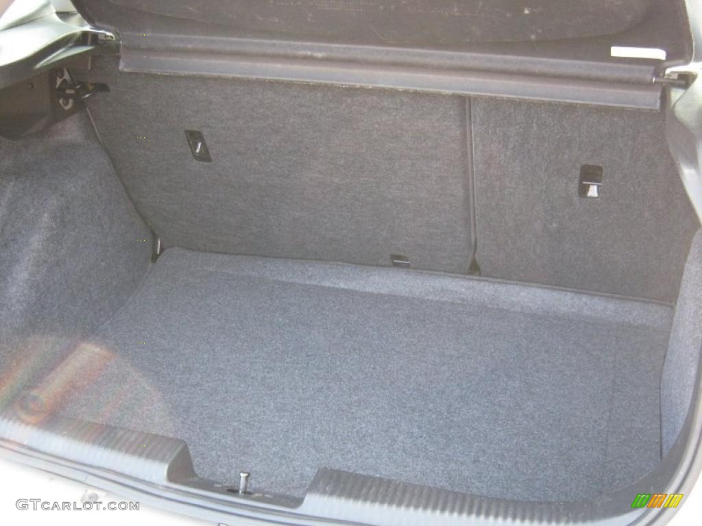 2005 Focus ZX5 S Hatchback - CD Silver Metallic / Dark Flint/Light Flint photo #8