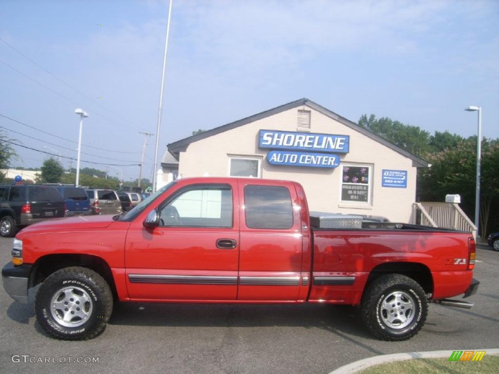 2001 Silverado 1500 LS Extended Cab 4x4 - Victory Red / Graphite photo #2