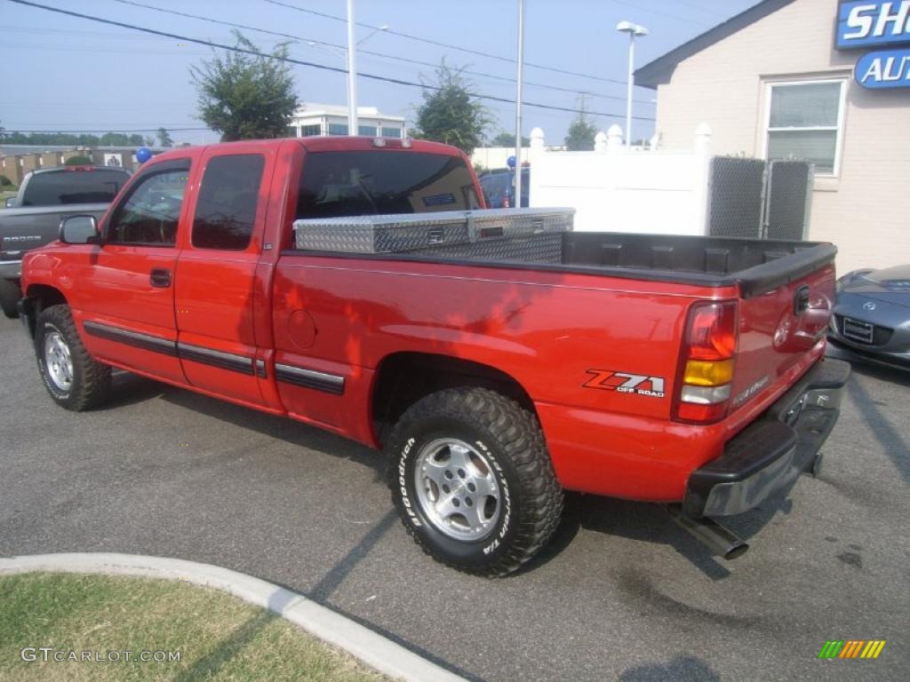 2001 Silverado 1500 LS Extended Cab 4x4 - Victory Red / Graphite photo #3