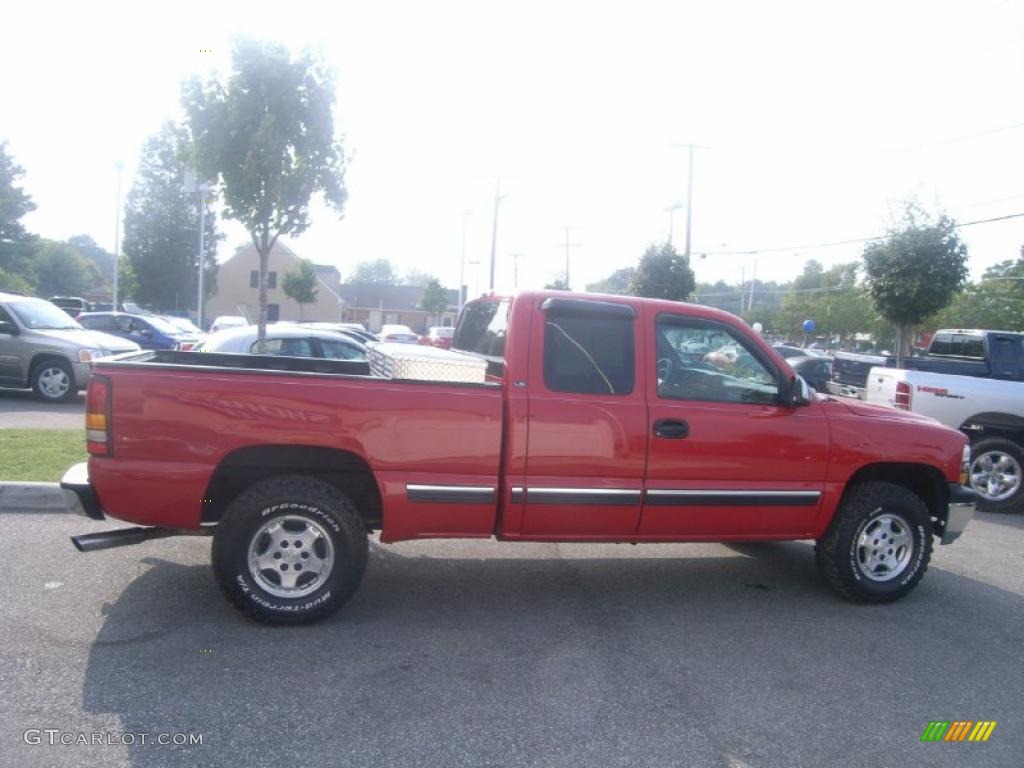 2001 Silverado 1500 LS Extended Cab 4x4 - Victory Red / Graphite photo #7