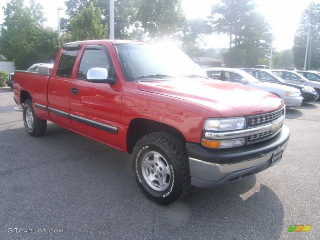 2001 Silverado 1500 LS Extended Cab 4x4 - Victory Red / Graphite photo #8