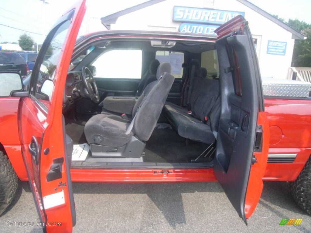 2001 Silverado 1500 LS Extended Cab 4x4 - Victory Red / Graphite photo #10