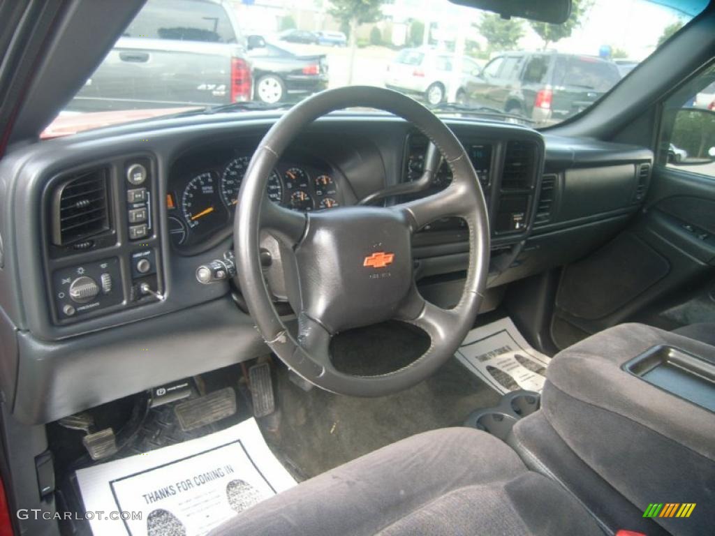 2001 Silverado 1500 LS Extended Cab 4x4 - Victory Red / Graphite photo #15