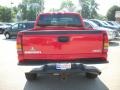 2005 Fire Red GMC Sierra 2500HD SLE Extended Cab 4x4  photo #8