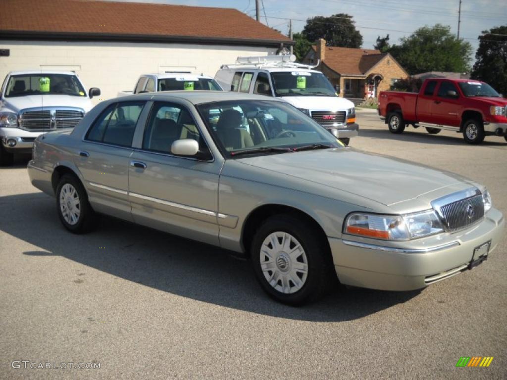 2005 Grand Marquis GS - Gold Ash Metallic / Medium Parchment photo #6