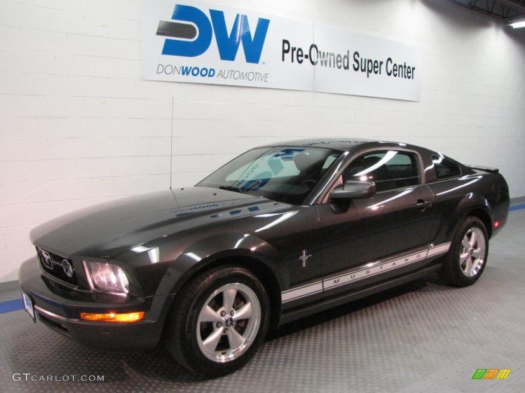 2007 Mustang V6 Premium Coupe - Alloy Metallic / Dark Charcoal photo #2