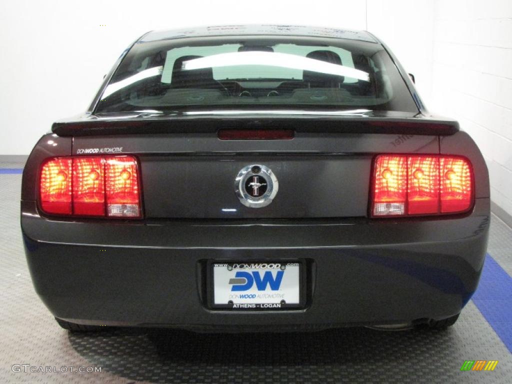 2007 Mustang V6 Premium Coupe - Alloy Metallic / Dark Charcoal photo #8