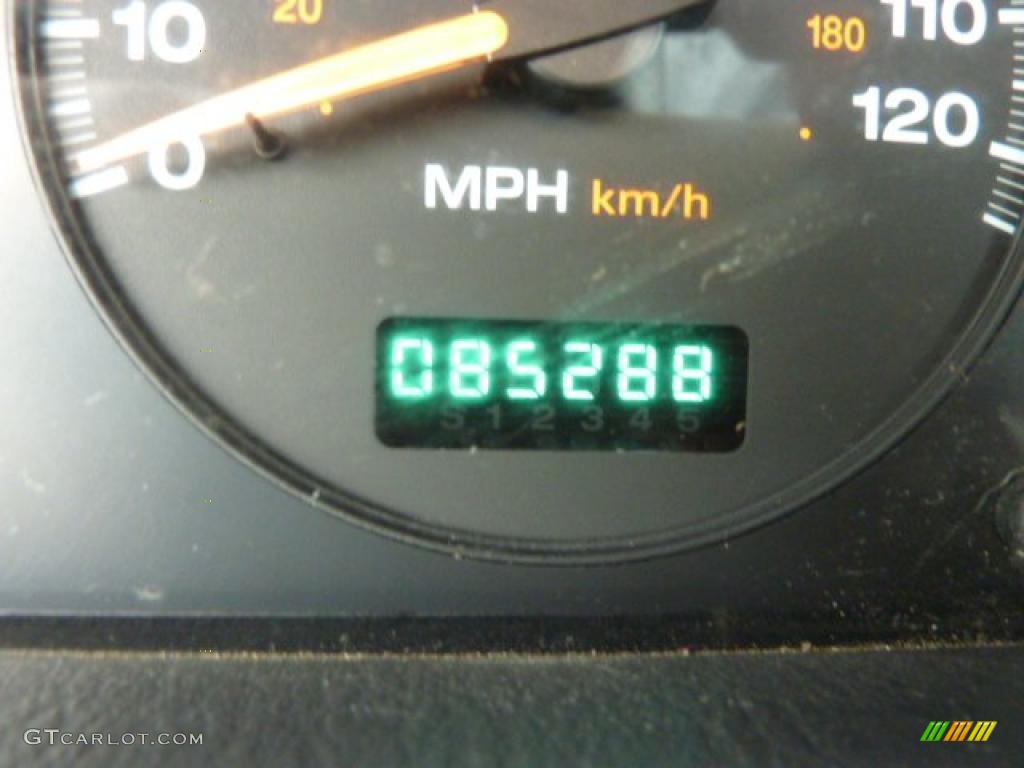 2003 Grand Cherokee Laredo 4x4 - Stone White / Dark Slate Gray photo #25