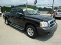 Brilliant Black Crystal Pearl - Dakota SXT Quad Cab 4x4 Photo No. 7