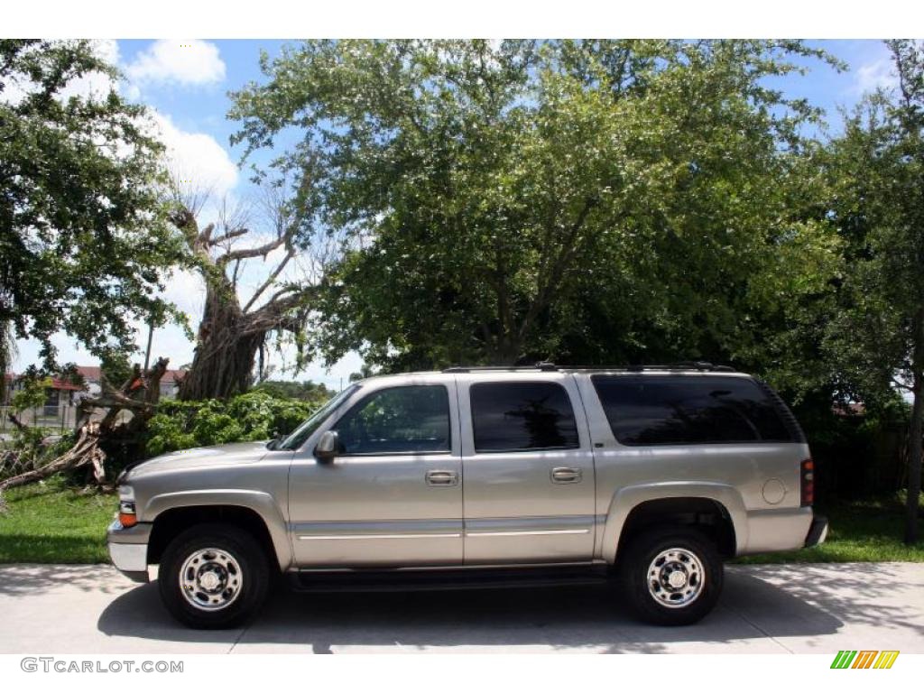 2001 Suburban 1500 LT 4x4 - Light Pewter Metallic / Light Gray/Neutral photo #3