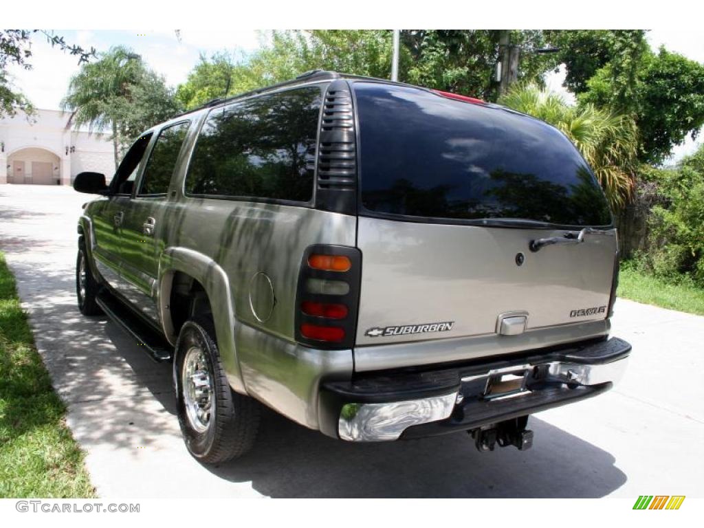 2001 Suburban 1500 LT 4x4 - Light Pewter Metallic / Light Gray/Neutral photo #21