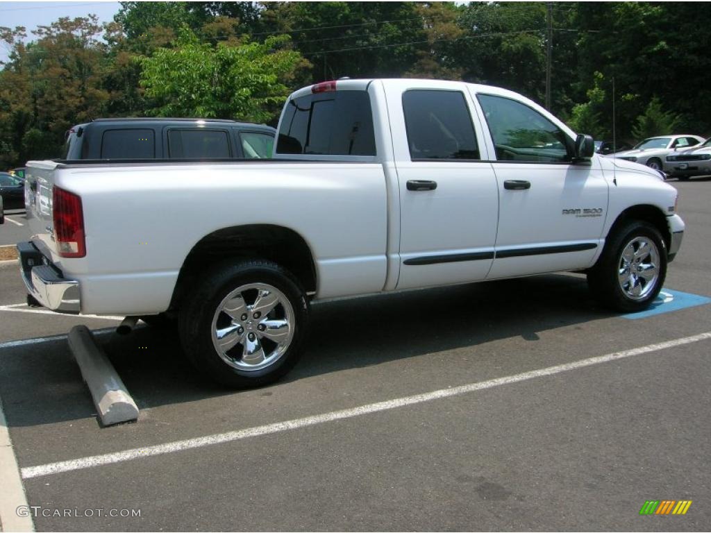 2005 Ram 1500 Thunder Road Quad Cab 4x4 - Bright White / Taupe photo #16