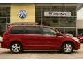 Pomegranate Red Metallic - Routan SE Photo No. 1