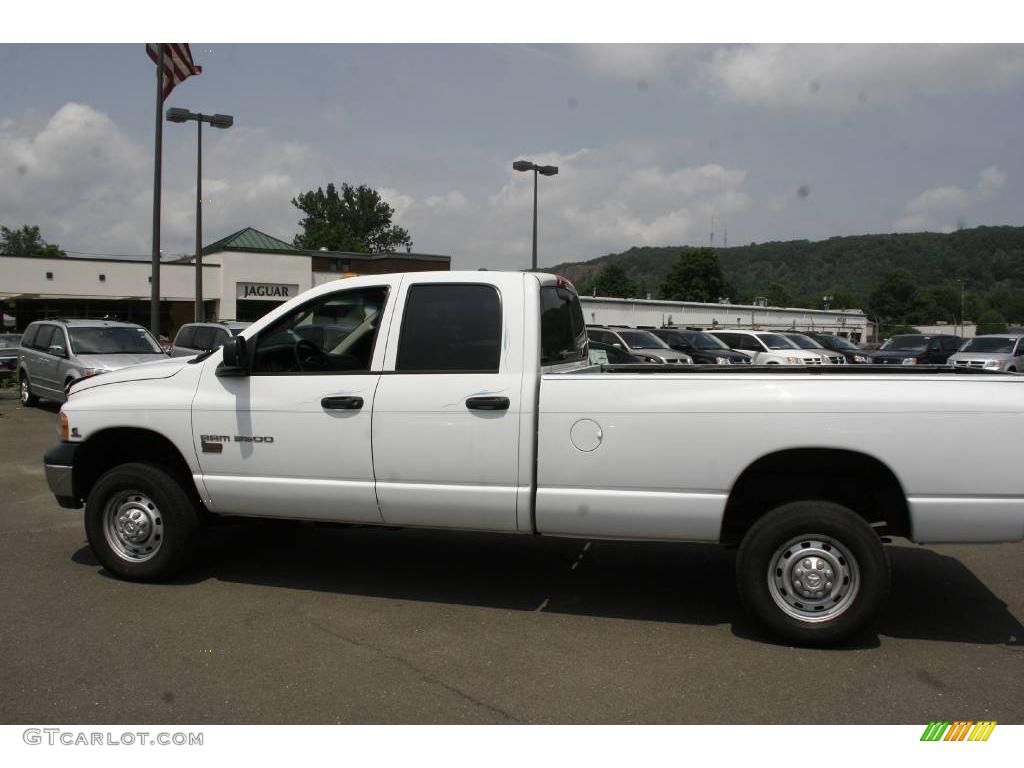 2003 Ram 3500 ST Quad Cab 4x4 - Bright White / Dark Slate Gray photo #9