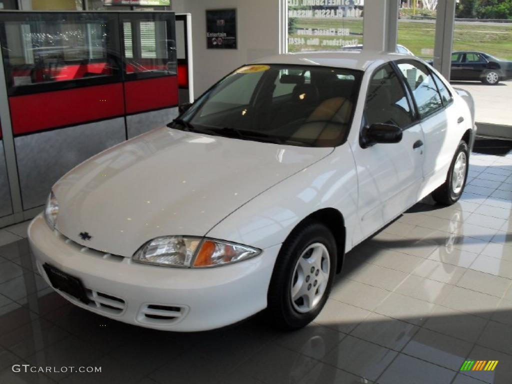2001 Cavalier LS Sedan - Bright White / Graphite photo #2