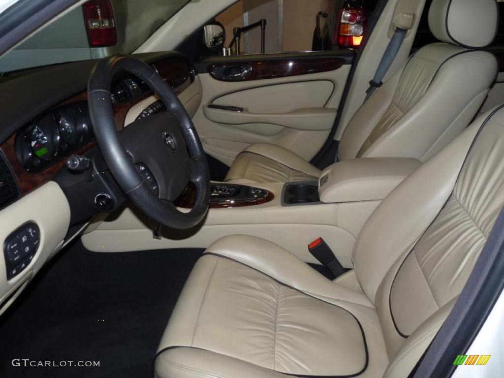 2007 XJ XJR - Porcelain White / Ivory/Charcoal photo #21