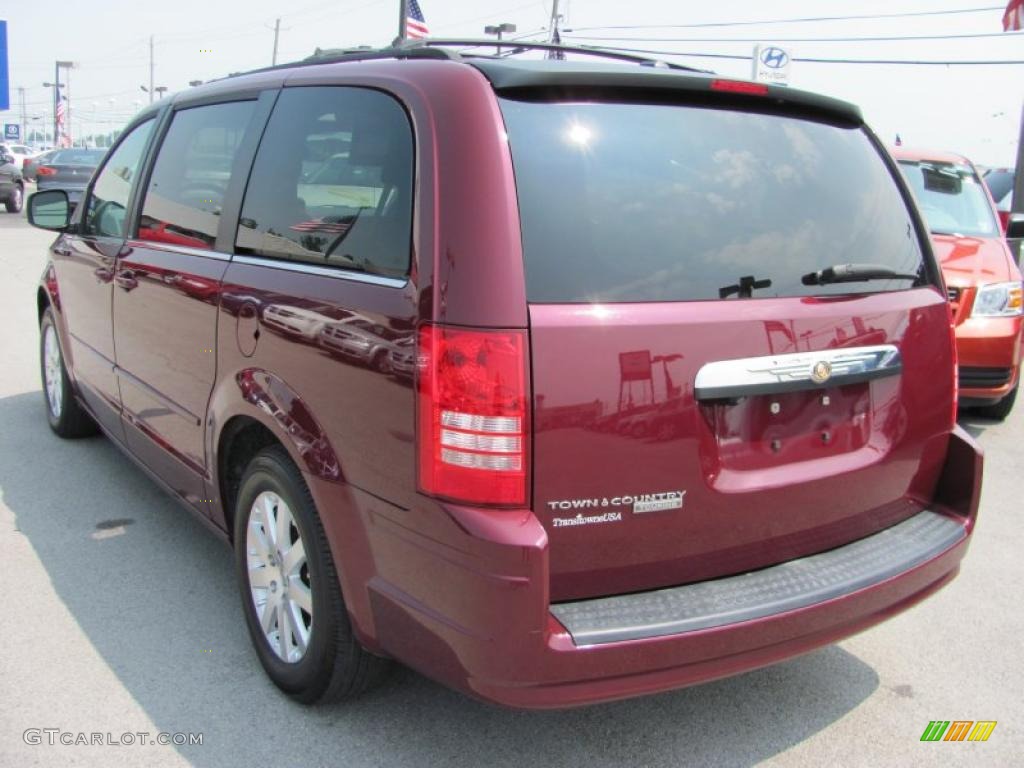 2008 Town & Country Touring - Deep Crimson Crystal Pearlcoat / Medium Slate Gray/Light Shale photo #16