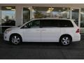 2009 Calla Lilly White Volkswagen Routan SEL  photo #12