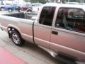 2000 Light Pewter Metallic Chevrolet S10 LS Extended Cab 4x4  photo #35