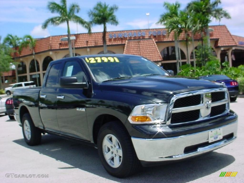 Brilliant Black Crystal Pearl Dodge Ram 1500