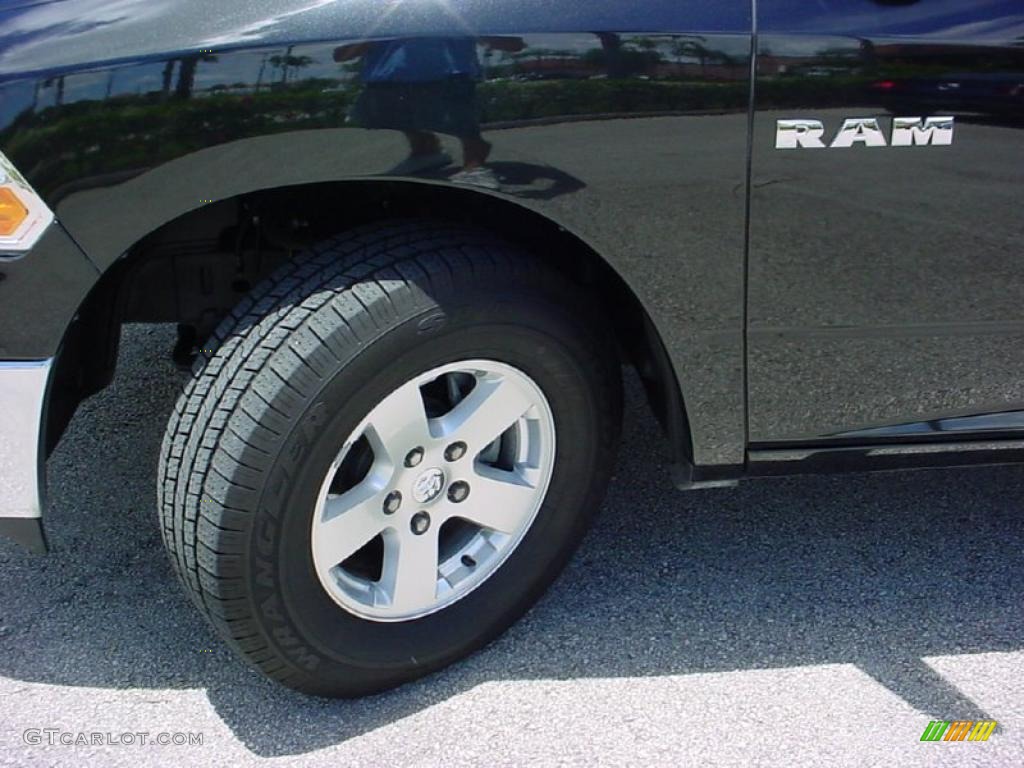 2010 Ram 1500 SLT Quad Cab - Brilliant Black Crystal Pearl / Dark Slate/Medium Graystone photo #28