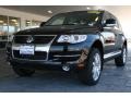Black Uni - Touareg 2 VR6 Photo No. 11