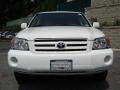 Super White - Highlander 4WD Photo No. 2