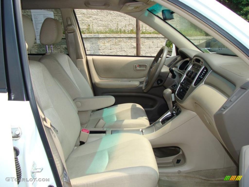 2004 Highlander 4WD - Super White / Ivory photo #17
