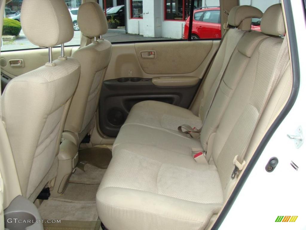2004 Highlander 4WD - Super White / Ivory photo #21