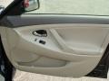Black - Camry LE Photo No. 17