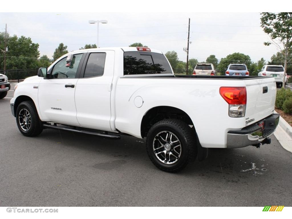 2008 Tundra SR5 Double Cab 4x4 - Super White / Graphite Gray photo #4
