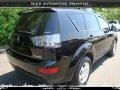 Labrador Black Pearl - Outlander LS 4WD Photo No. 6