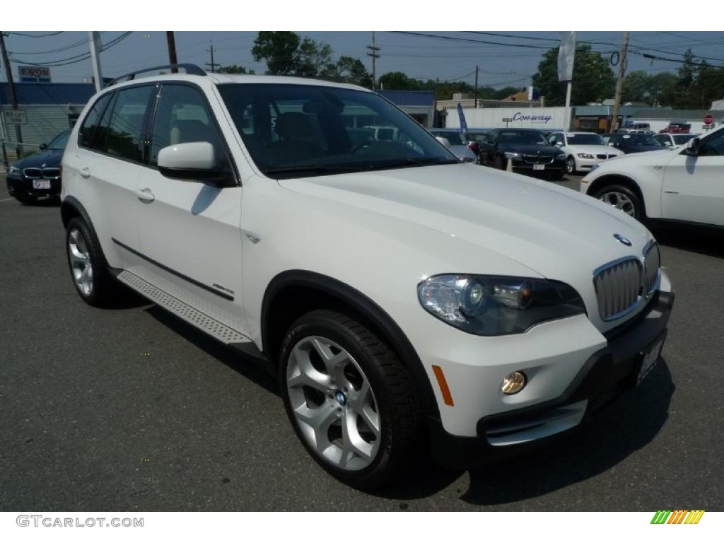 2010 X5 xDrive48i - Alpine White / Sand Beige photo #1