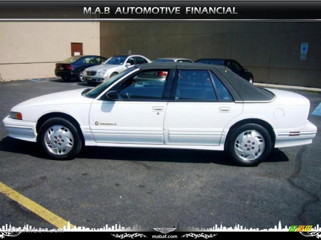 1997 Cutlass Supreme SL Sedan - Bright White / Graphite photo #3