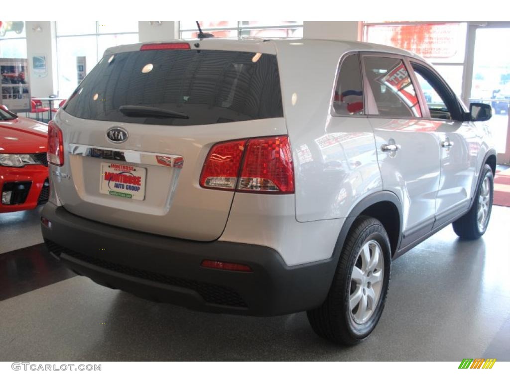 2011 Sorento LX - Bright Silver / Black photo #8