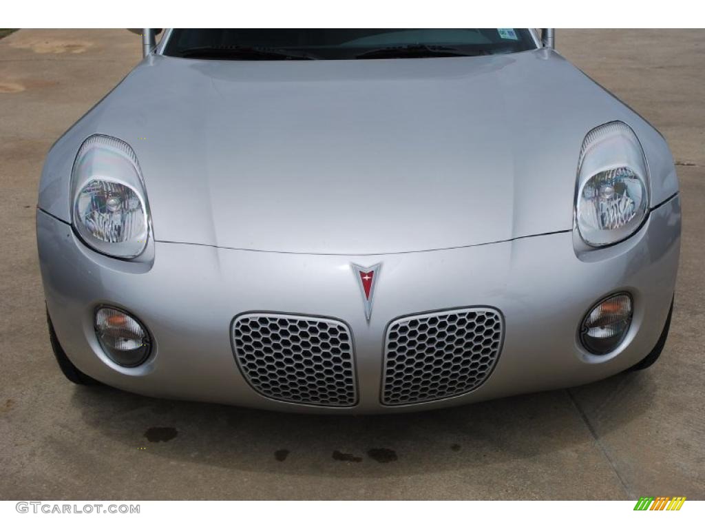 2006 Solstice Roadster - Cool Silver / Ebony photo #7