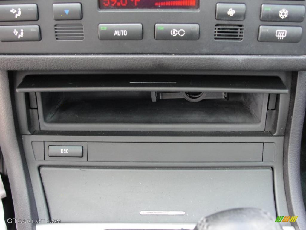2004 3 Series 325i Sedan - Silver Grey Metallic / Black photo #38