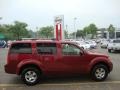 Red Brawn - Pathfinder S 4x4 Photo No. 7