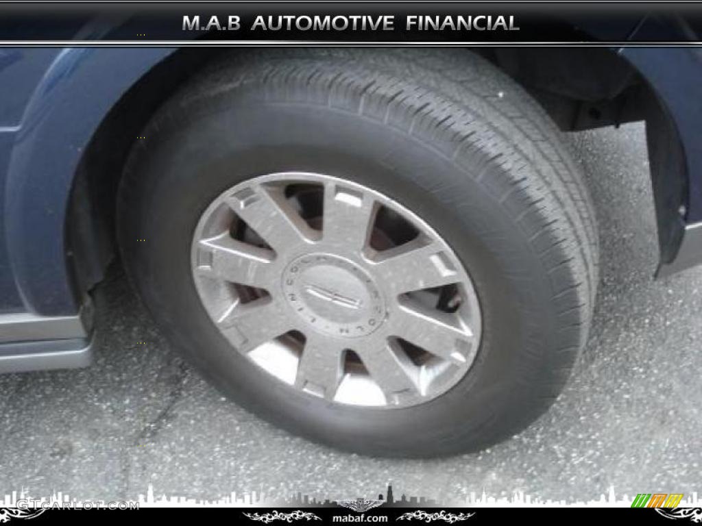 2004 Navigator Luxury 4x4 - True Blue Metallic / Dove Grey photo #20