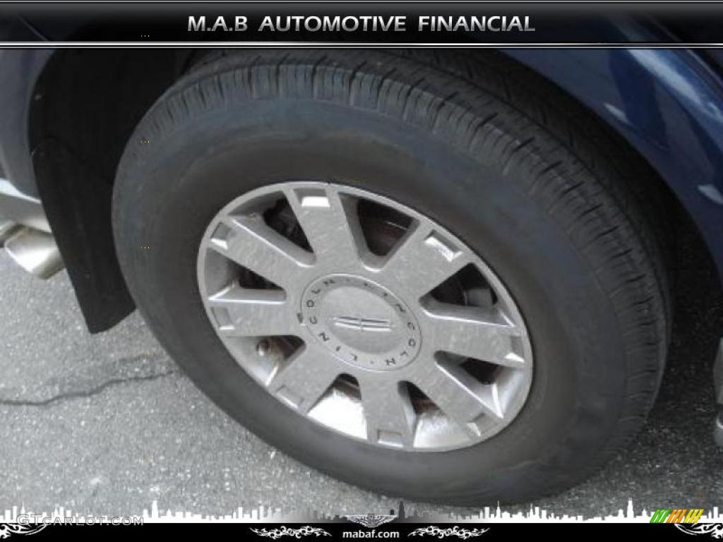 2004 Navigator Luxury 4x4 - True Blue Metallic / Dove Grey photo #21